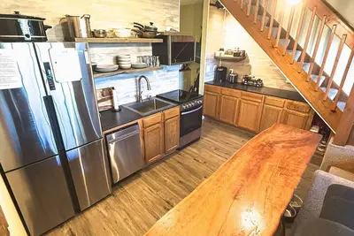 Image de Cozy ski in/out condo with WiFi
