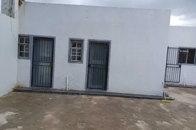 Image de Nice 3-bedroom Aprt with WiFi at 59 lindhorst st Kenilworth Joburg South 2190