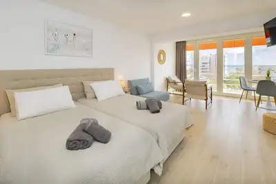 Image de Cubo's Sea View Studio 100m from the Beach / proche plage / climatisation / wifi gratuit