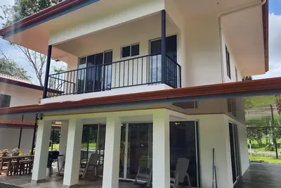 Image de Charming 3-bedroom River edge villa with WiFi and Ac minutes from Playa Hermosa