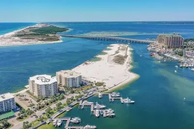 Image de Pistachio Beach Townhouse | Steps to Destin Sand