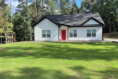 Image de Brand New 3-bedroom house in Dahlonega