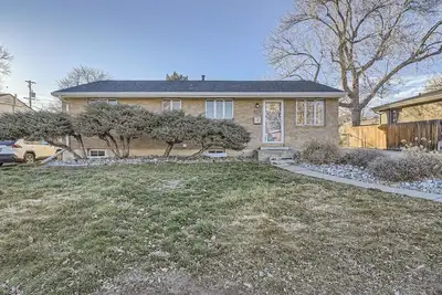 Image de Spacious 6-bedroom house with WiFi, Ac in delightful Denver