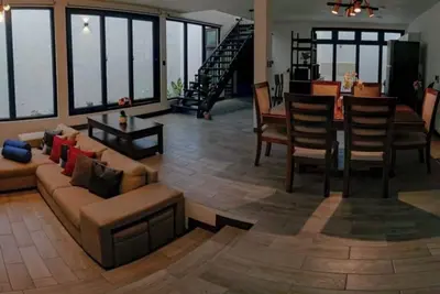 Image de Hermosa casa, con Parqueo propio, Ideal para pasar momentos en familia o pareja.
