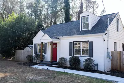 Image de Cozy retreat in East Atlanta