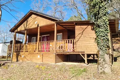Image de 15 Chalet Les Pivoines 40m² + Télévison + Terrasse couverte+ Lave vaisselle 5 personnes