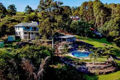 Image de River Views & Retreat, Large Family Home, Pool, Gazebo, Spectacular Views