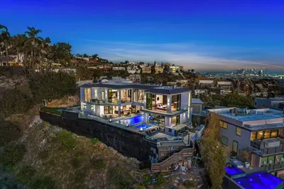 Image de Pinnacle Property 5-bedroom Ocean to City views, Entertainers Paradise