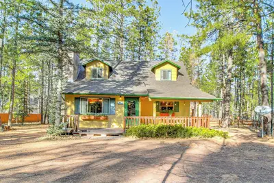 Image de Secluded Cabin w\/ Furnished Deck in Scenic Pinetop