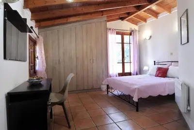 A 3-bedroom villa with WiFi and Ac in welcoming Lefkada with beautiful gardens