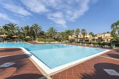 Image de Domus Tropical Residence Apartment