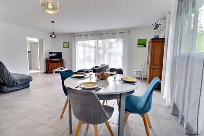 Image de Maison chaleureuse à proximité des sites majeurs du sud ardeche
