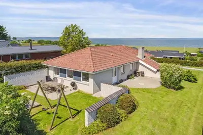 Image de \"Matthias\" - 300m from the sea by Interhome