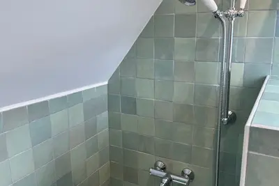 Image de Juste en face du château et 1 minute du parc, Chic et atypique.