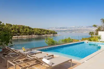 Image de Maison de vacances privée avec climatisation, piscine privée, Wifi, Tv, terrasse, animaux admis