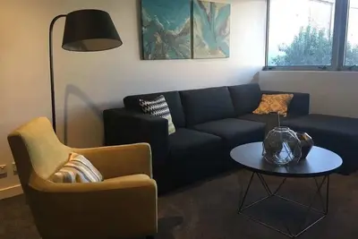 Image de free parking lovely 2 bds in heart of chatswood