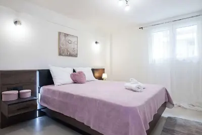Image de Cute 1 Bd CasaLove Apt in Vibrant Kipseli