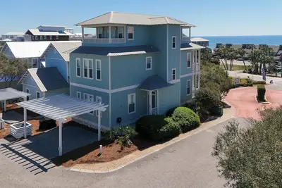 Sugar Sand Sanctuary 48-Beach Access-Sleeps 10
