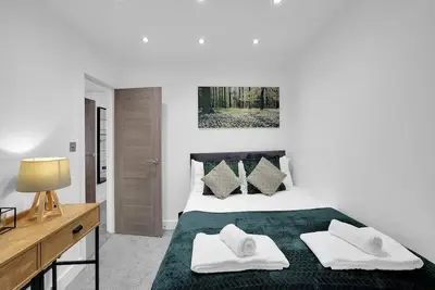 Image de Ex29 Higher Gunstone 22 -Newly refurbished 2 Bed House in a Town Centre Location