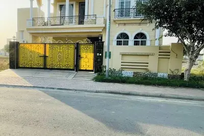 Image de 6-BedRoom Entire Home in Lavish Area of Lahore