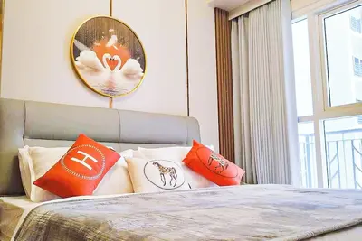 Image de Lovely and Luxurious 3-bedroom with Pool View across Okada Manila near Airport