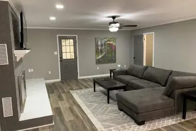 Image de Conway White House: Sleeps 18, Game Room, Pool