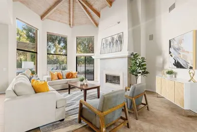 Image de Spacious 4-bedroom house in awesome Huntington Beach with Pool/Park/Games