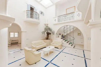 Image de Villa Atrium w/private pool and unique architecture, 150ft from the sea.