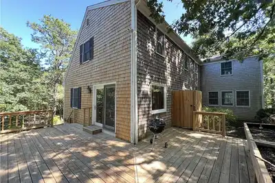Image de Spacious 5-bedroom secluded house in West Tisbury - Lambert Cove's Beach Pass