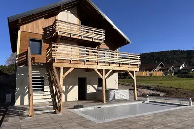 Image de Chalet Plume D'Eau - 11 pers - Piscine\/Petanque\/Baby-Foot - à 10min de Gerardmer