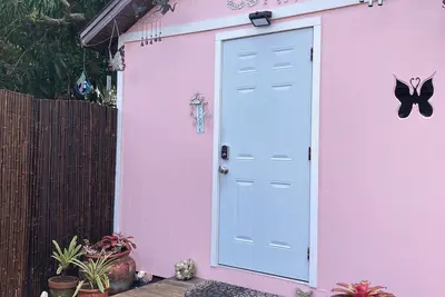 Image de Charming tiny house  with Ac and WiFi in delightful Sarasota. Private and quiet.