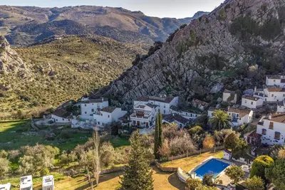 Image de Belle maison Ă Montejaque avec WiFi