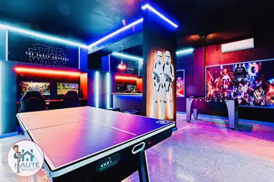 Image de Perfect 7bd/5. 5bh House GameRoom 8mi/Disney!
