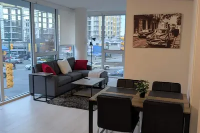 Image de Modern 2 bedroom condo in Olympic Village \/ Mount Pleasant