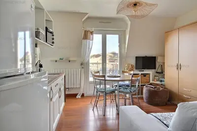 Image de charmant studio pr 4 pers, parking privé Idéalement situé à 2 pas de la plage