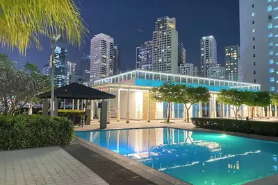 Image de \nSpacious, stylish and modern condo with perfect blend of comfort and elegance! !