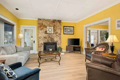 Image de Great Deals on Summer Stays!