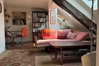 Image de Appartement sous les toits avec vue - Pigalle - Montmartre -prix tout inclus