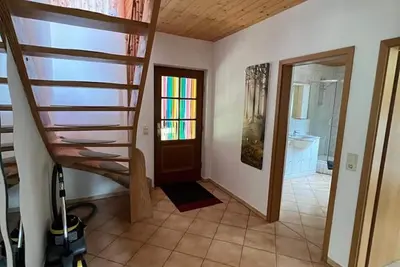 Image de Vacation home near the lake with a family atmosphere.