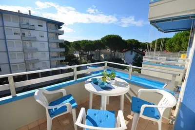 Image de Appartement résidence ensoleillée avec piscine