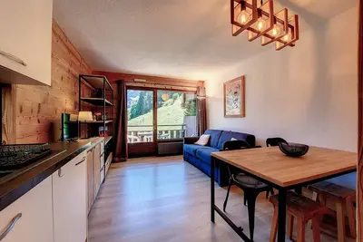 Image de Studio rénové pour 5 à La Clusaz avec balcon et parking