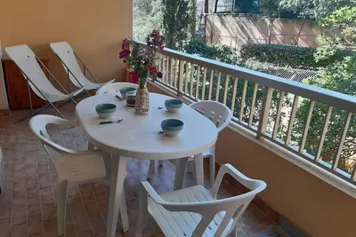 Image de Appartement 2p, 4 pers, terrasse, parking, plage Ă 250m - Bormes-les-Mimosas