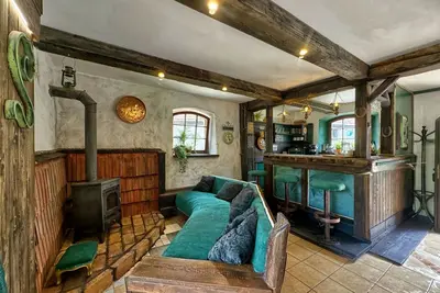 Image de Cottage With Sauna, Pub & Terrace By The River Nestled In Nature
