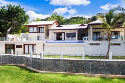 Image de Oceanview Luxury Villa, 6 bedrooms, WiFi, Ac, breakfast Preparation included