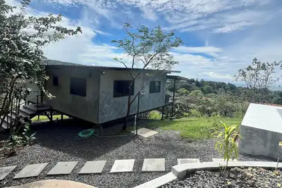 Image de Modern 2-bedroom house with WiFi, Ac in Tranquil Torio