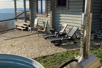 Image de Cozy accommodation with hot tub with panoramic views of mountain and valley