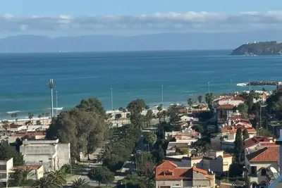Image de Luxury Penthouse Tanger: 3 Bedrooms with Stunning Sea & Pool Views with WiFi, Ac