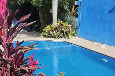 Image de Cozy studio just 10 minute stroll from the beach, ideal for sun & ocean seekers