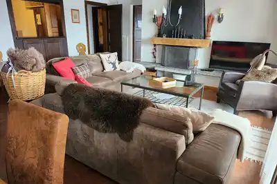 Spacious 5-rooms apt in Chalet Valhalla, great location and fantastic view