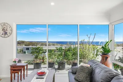 Image de Halls Head Haven w/ Seaviews :2br/2ba Beachfront!